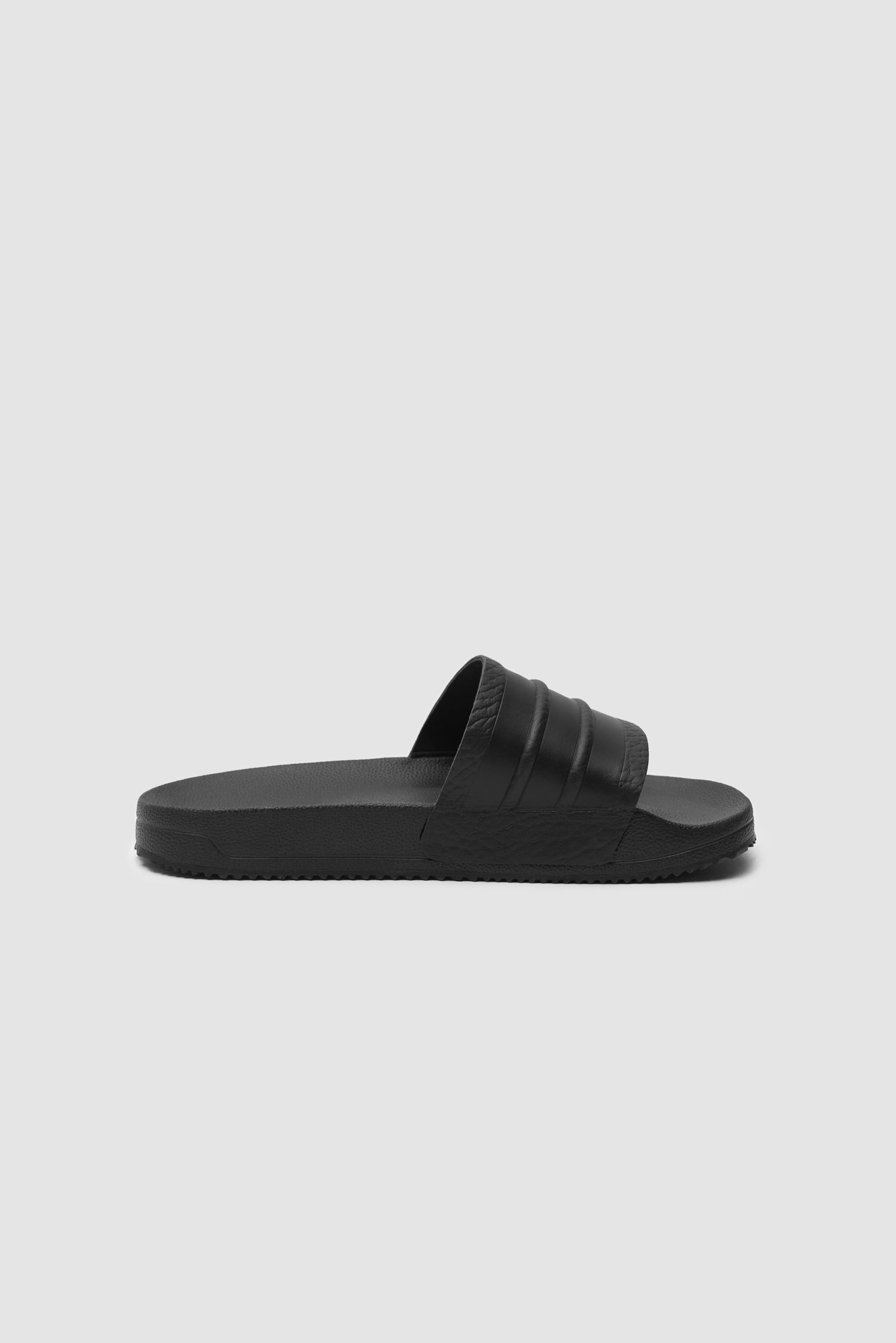 Arte pour adidas Adilette - Noir intense