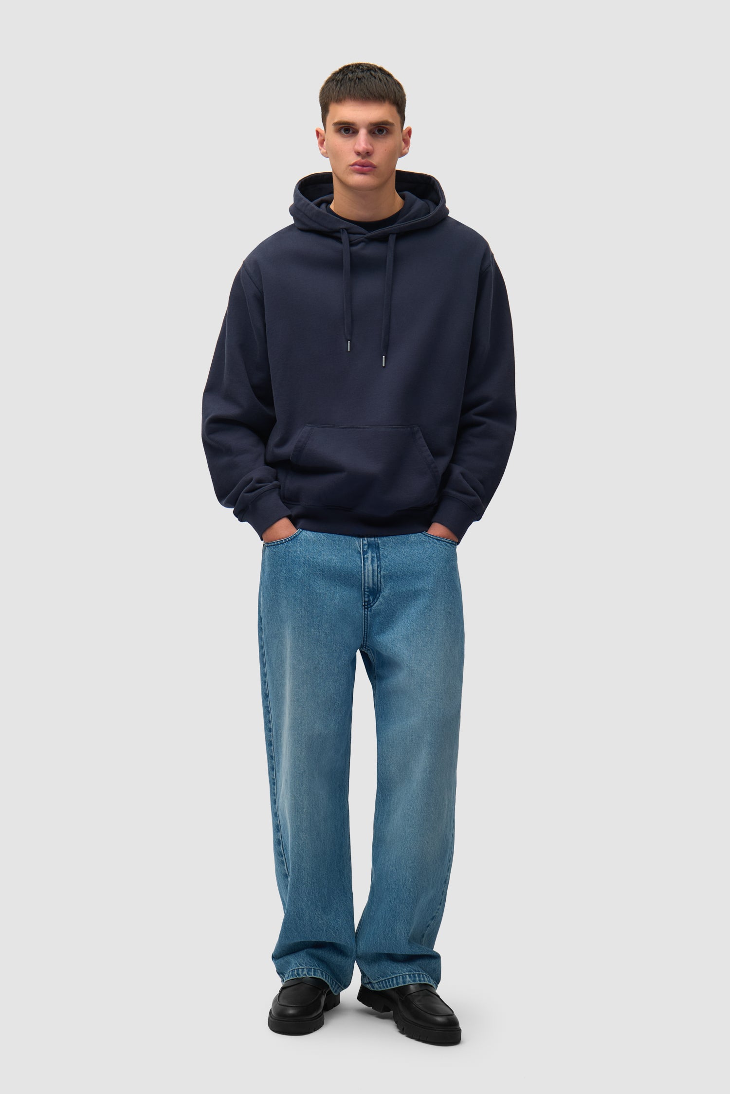 Sweat à capuche avec logo multi-couches dans le dos - Bleu marine