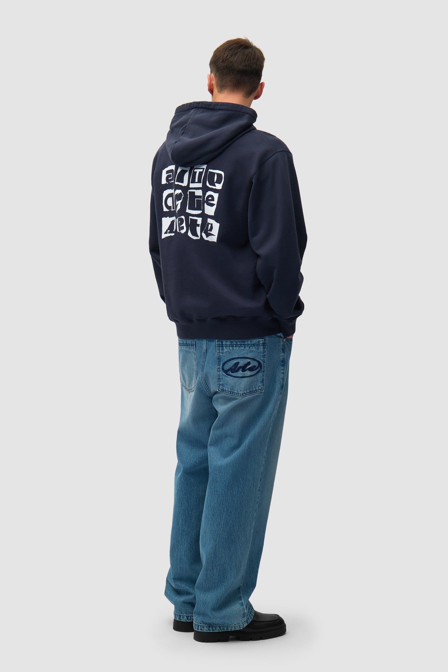 Sweat à capuche avec logo multi-couches dans le dos - Bleu marine