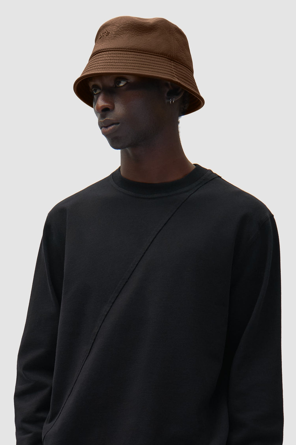 Chapeau bob en cuir PU - Marron